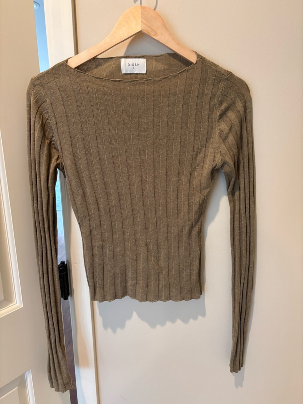 Dissh Long Sleeve Top - Picture 2 of 4